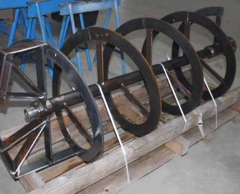 Mischschnecke mit Badgewinde und Ausräumern für Silobehälter