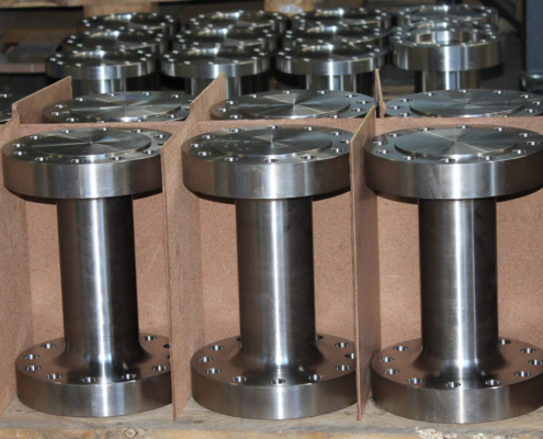 Zwischenlagerbolzen / Mittellagerzapfen Zwischenlagerbolzen / Mittellagerzapfen