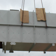 Spänebunker mit Austragsschnecken und Verteilwelle