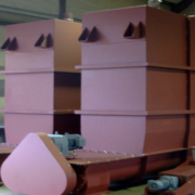 Vorratsbunker mit Doppelaustragsschnecken Vorratsbunker mit Doppelaustragsschnecken