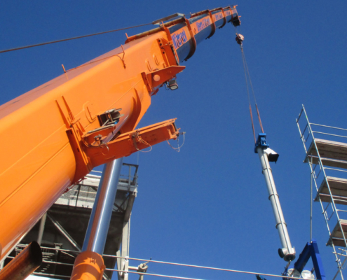 Montage eines Senkrechtförderers